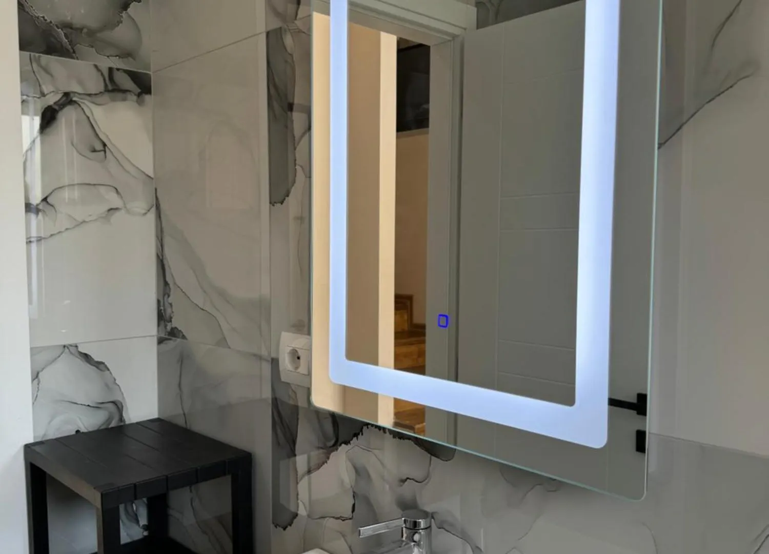 Haris Apartments Tirana