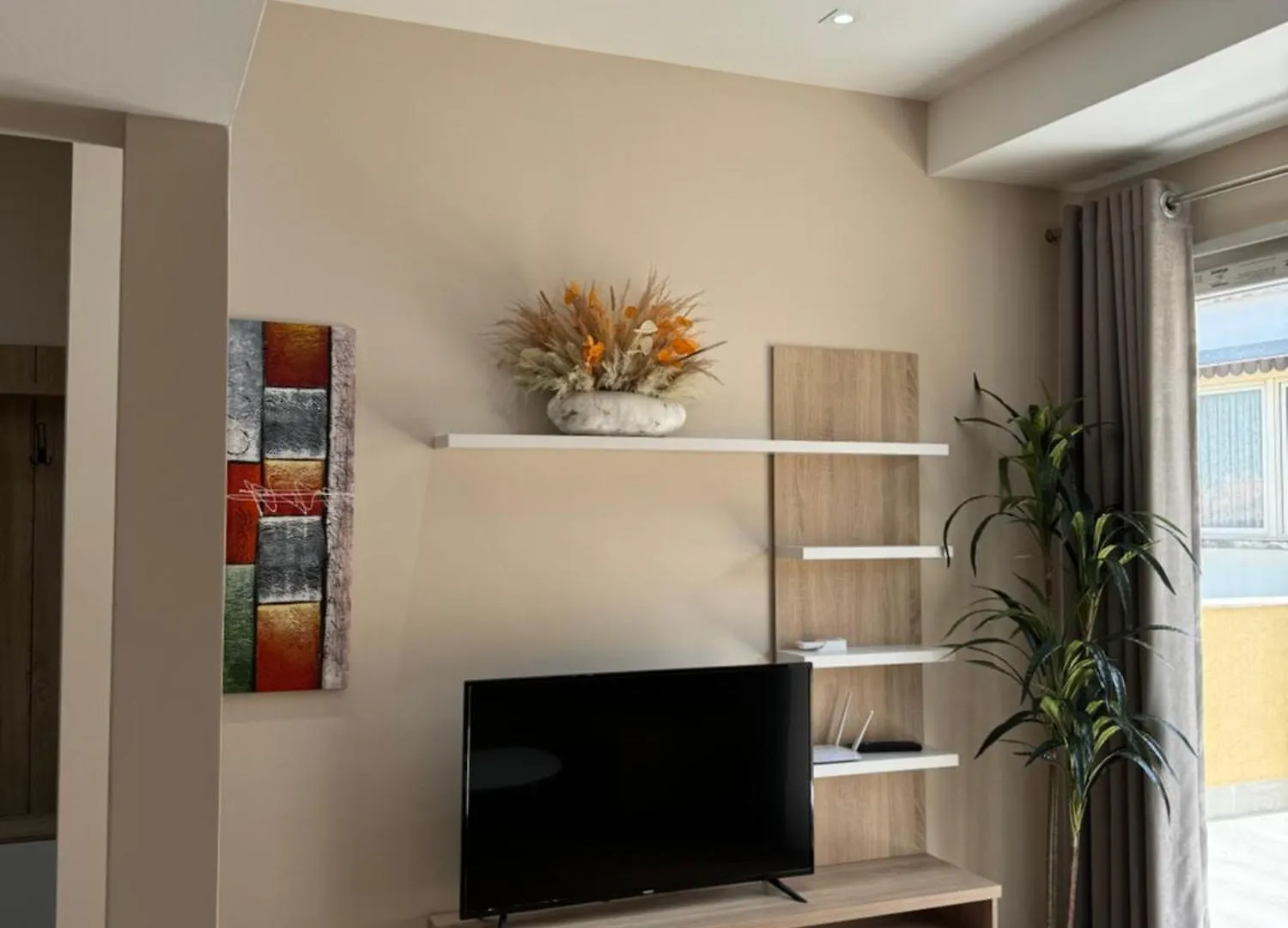 Haris Apartments Tirana