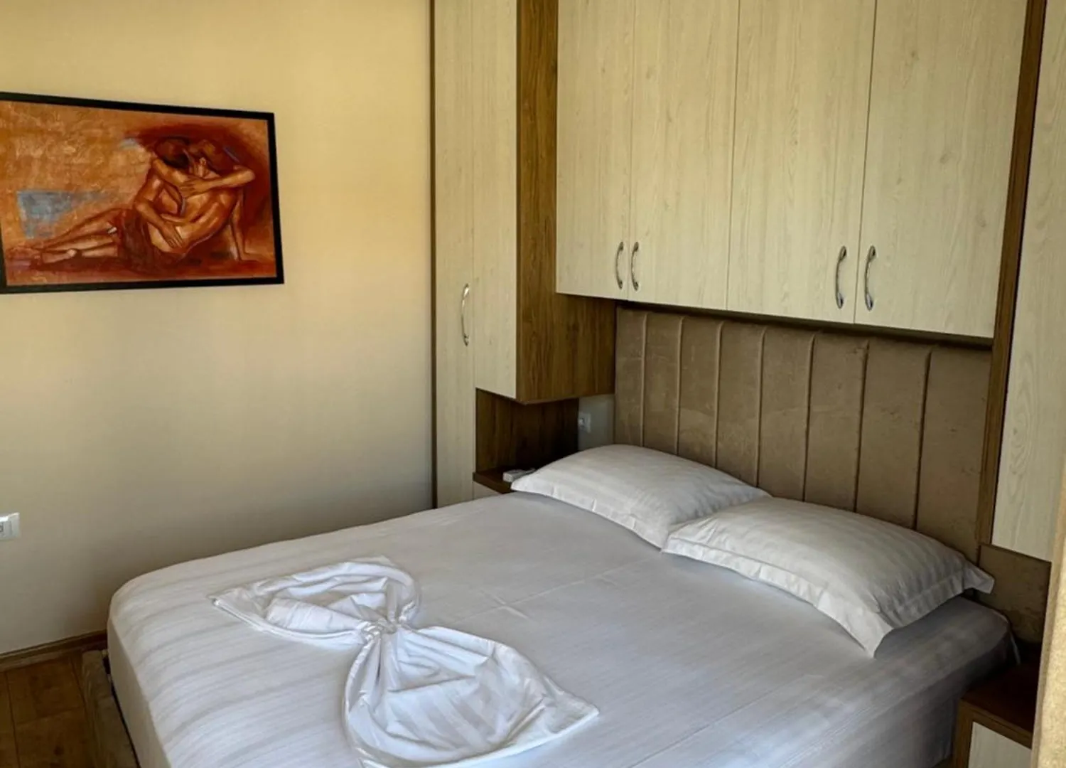 Haris Apartments Tirana