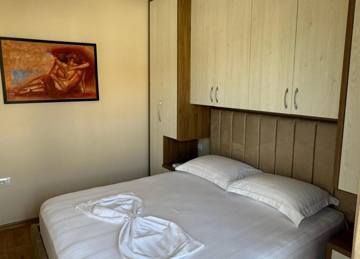 Haris Apartments Tirana