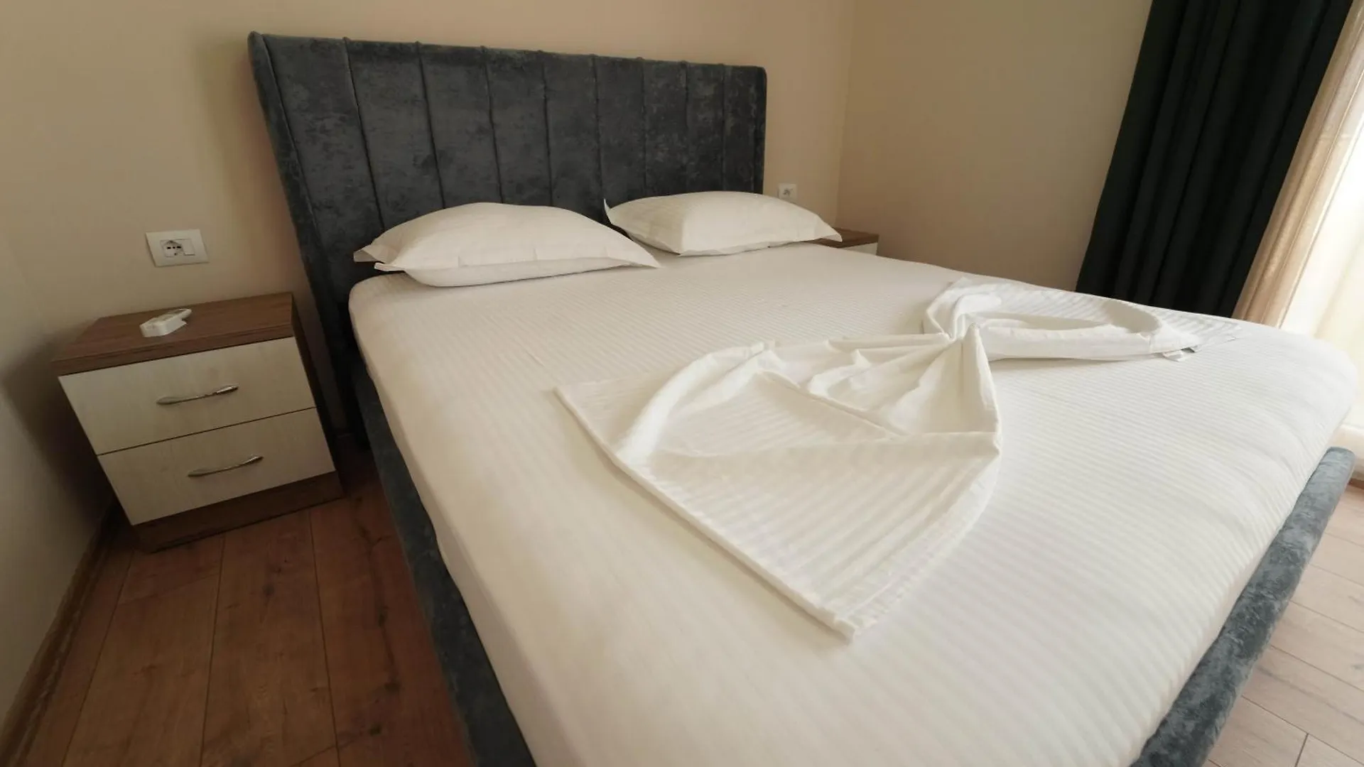 Haris Apartments Tirana