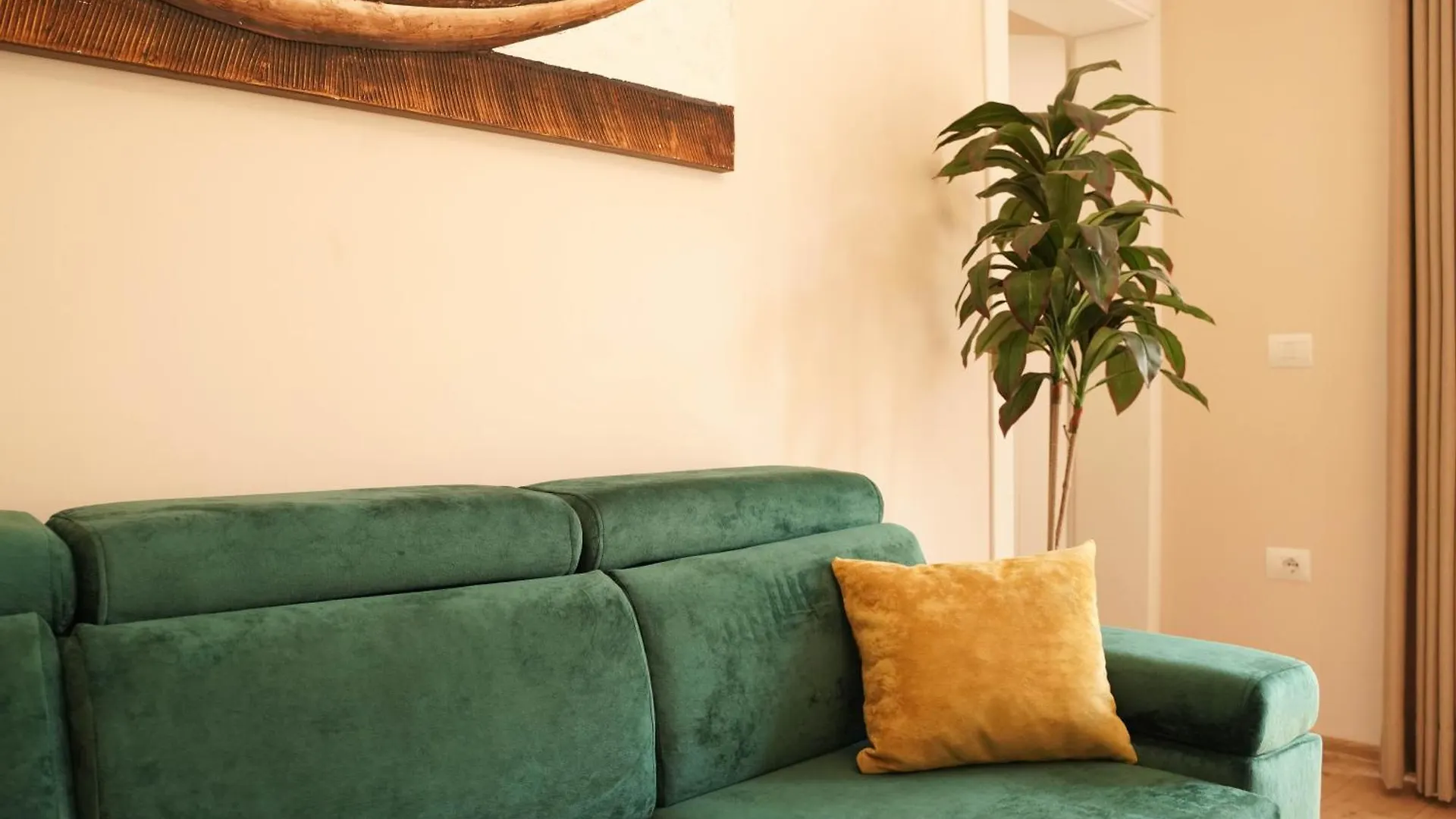 Haris Apartments Tirana 0*,